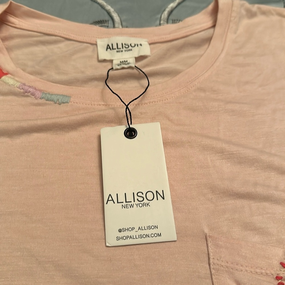 Allison New York pocket tee medium cute heart M blush new nwt